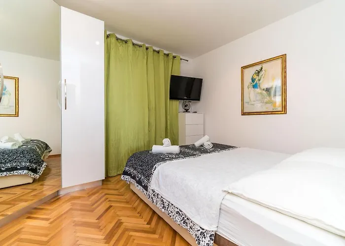 The View Apartment *